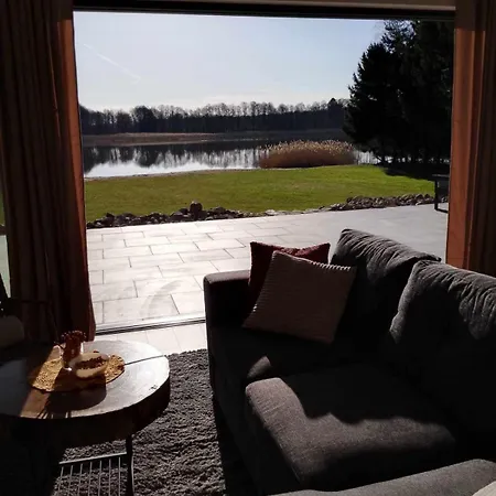 Nowoczesny Dom Z Plaza Villa