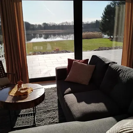 Nowoczesny Dom Z Plaza * Brajniki